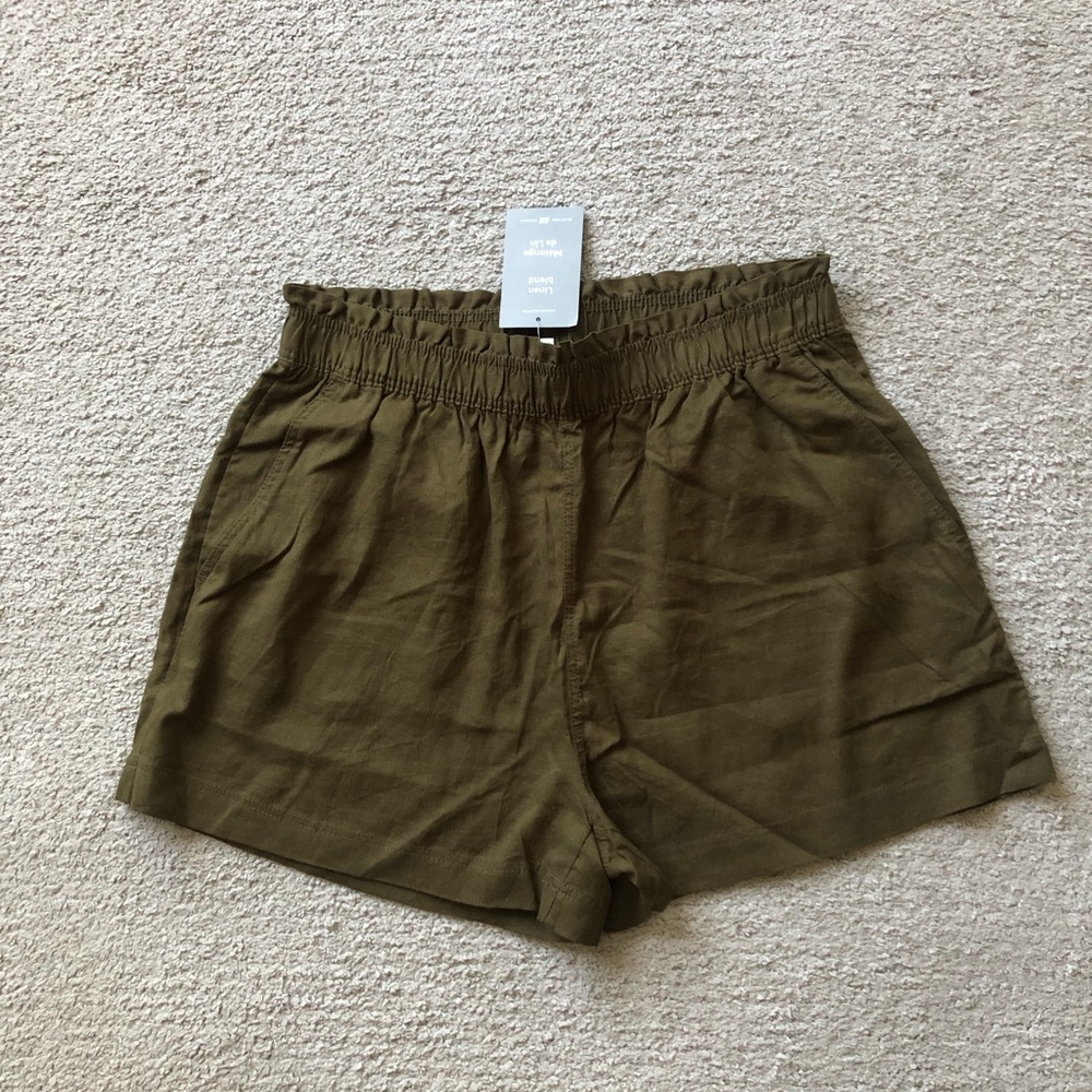 H&M Linen Blend High- Waist Shorts. NWT.